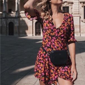 Zara women’s black floral mini waist wrap crossover dress‎ size small EUC